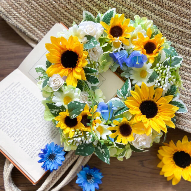 専用⭐︎フラワーリース⭐︎ひまわり&紫陽花&青い風鈴草(27cm)