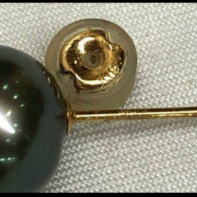南洋真珠 ブラックパール ピアス K18 3