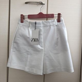 ザラ(ZARA)のZARA ショートパンツ(ショートパンツ)