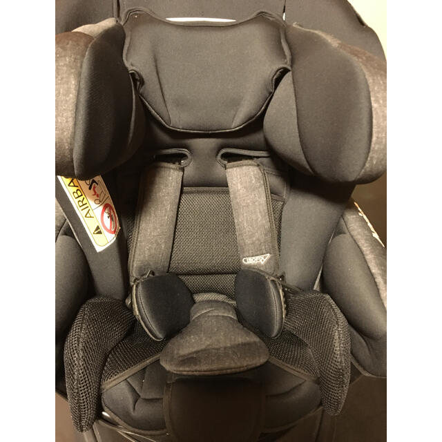 アップリカ　フラディア　グロウ　ISOFIX  ピュアブラック　チャイルドシート 2