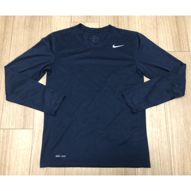 NIKE(ナイキ)のジンジン様専用 NIKE ナイキ ロンT 長袖 シャツ ネイビー S 紺 メンズのトップス(Tシャツ/カットソー(七分/長袖))の商品写真