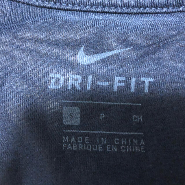 NIKE(ナイキ)のジンジン様専用 NIKE ナイキ ロンT 長袖 シャツ ネイビー S 紺 メンズのトップス(Tシャツ/カットソー(七分/長袖))の商品写真