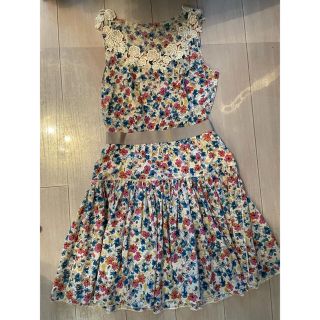 ドルチェ ガッバーナ Dolce Gabbana ミニワンピース レディース 花柄 の通販 13点 ドルチェアンドガッバーナ のレディースを買うならラクマ ドルチェ ガッバーナ Dolce Gabbana ミニワンピース レディース 花柄 の通販 13点 ドルチェアンドガッバーナ のレディースを買うならラクマ