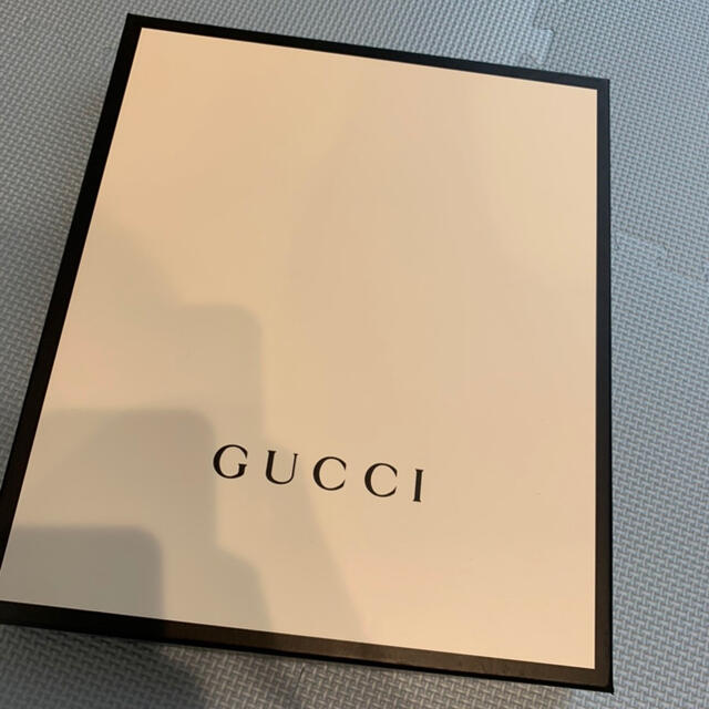 Gucci(グッチ)の【なこ様　専用】GUCCI × おくるみ　ポルカドット柄 ブランケット キッズ/ベビー/マタニティのこども用ファッション小物(おくるみ/ブランケット)の商品写真