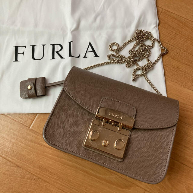 Furla(フルラ)のフルラ　メトロポリス　トープ レディースのバッグ(ショルダーバッグ)の商品写真