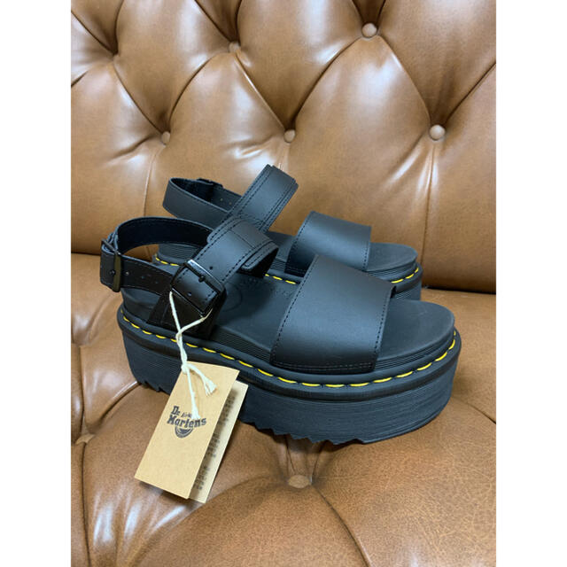 新品 Dr.Martens ドクターマーチン  厚底レザーサンダル 1