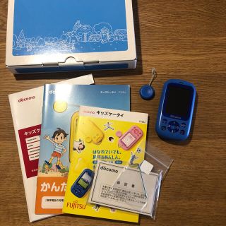 エヌティティドコモ(NTTdocomo)の中古　NTTdocomo キッズケータイ F-03J 青(携帯電話本体)