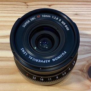 フジフイルム(富士フイルム)のFUJIFILM XF 16mm F2.8 R WR 保護フィルターあり(レンズ(単焦点))