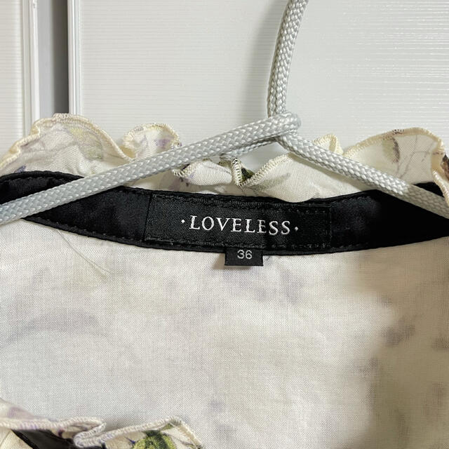 LOVELESS(ラブレス)のLOVELESS お花柄ブラウス レディースのトップス(カットソー(半袖/袖なし))の商品写真
