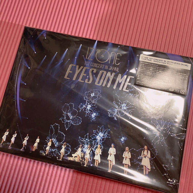 IZ＊ONE　1ST　CONCERT　IN　JAPAN［EYES　ON　ME］T