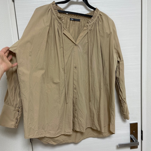 ZARA(ザラ)のZARAブラウス レディースのトップス(シャツ/ブラウス(長袖/七分))の商品写真