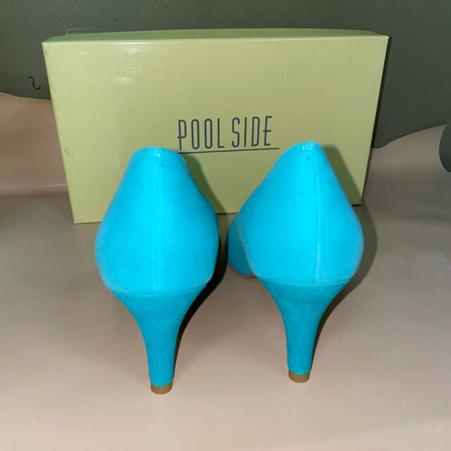 POOL SIDE(プールサイド)のオールウェザーＶカットパンプス　ライトグリーン レディースの靴/シューズ(ハイヒール/パンプス)の商品写真