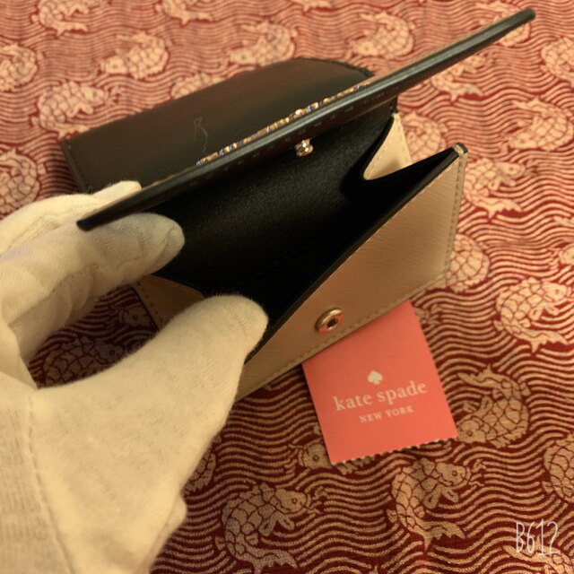 kate spade new york(ケイトスペードニューヨーク)の#新品未使用品 #kate spade #三つ折り #財布 #ベージュ＆黒 レディースのファッション小物(財布)の商品写真