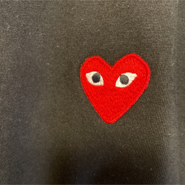 COMME des GARCONS(コムデギャルソン)の【即発】COMME des GARCONS ハートロゴ カットソー メンズ メンズのトップス(Tシャツ/カットソー(半袖/袖なし))の商品写真