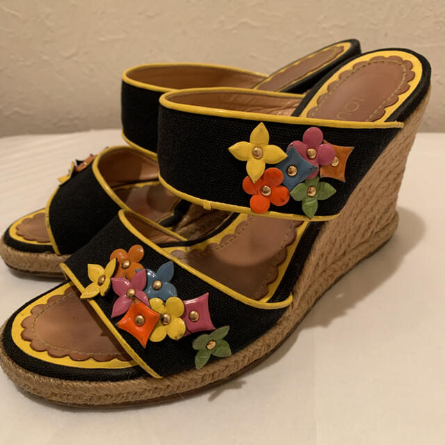 LOUIS VUITTON(ルイヴィトン)のルイヴィトン　サンダル レディースの靴/シューズ(サンダル)の商品写真