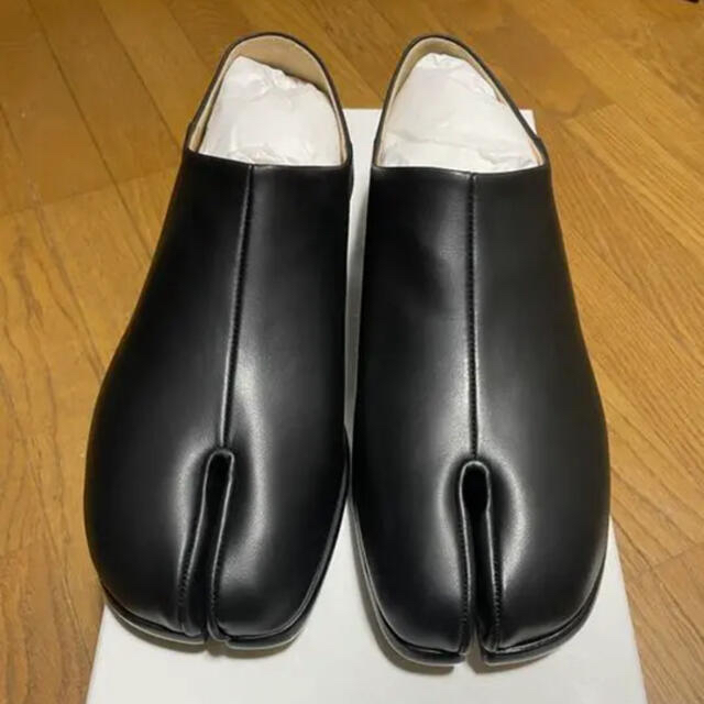 Maison Martin Margiela(マルタンマルジェラ)の【定価9.5万】Maison Margiela Tabi バブーシュ メンズの靴/シューズ(スリッポン/モカシン)の商品写真