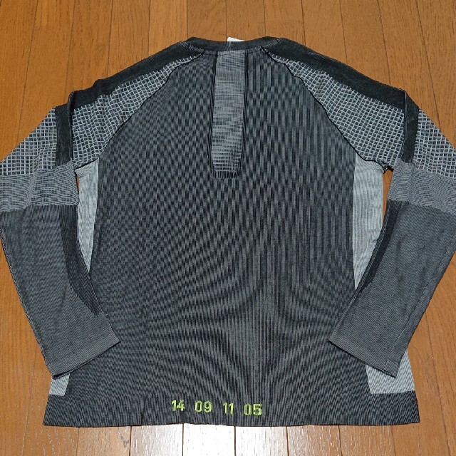 NIKE(ナイキ)の19ss ナイキ テックパックロングスリーブ nike tech pack メンズのトップス(Tシャツ/カットソー(七分/長袖))の商品写真