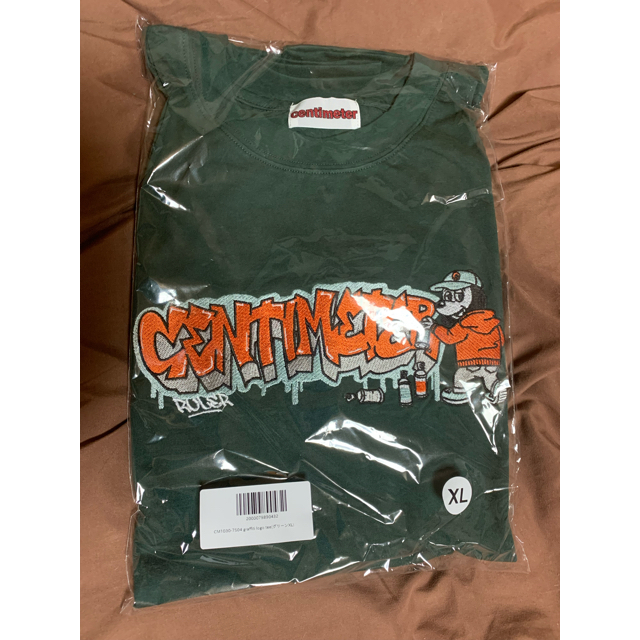 carhartt(カーハート)のCentimeter graffiti logo tee（グリーン） メンズのトップス(Tシャツ/カットソー(半袖/袖なし))の商品写真