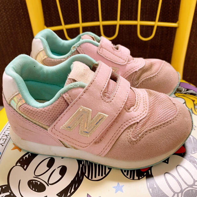 New Balance(ニューバランス)のニューバランス シューズ ピンクミントカラー 15.5cm 子供 キッズ キッズ/ベビー/マタニティのキッズ靴/シューズ(15cm~)(スニーカー)の商品写真