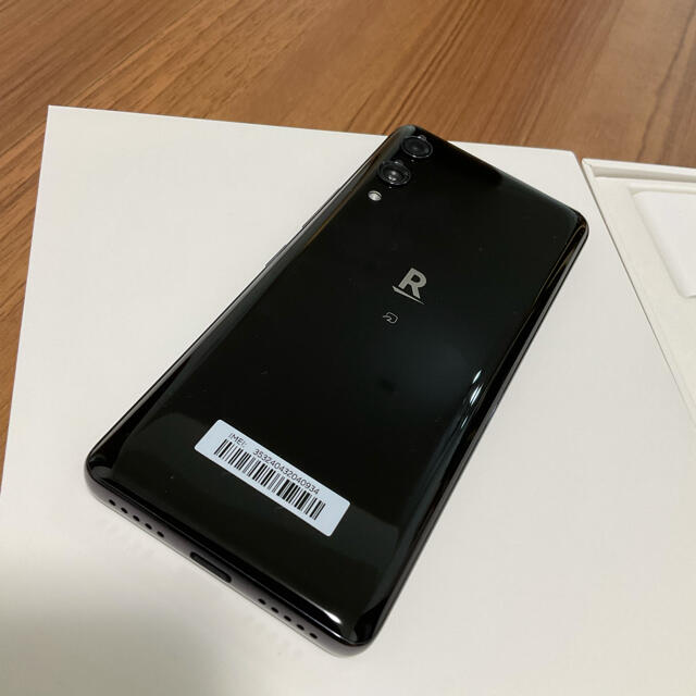 新品❗️楽天ハンド ブラック 購入証明・保証有　Rakuten Hand 黒 スマホ/家電/カメラのスマートフォン/携帯電話(スマートフォン本体)の商品写真