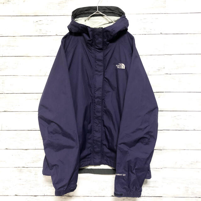 THE NORTH FACE(ザノースフェイス)の人気 ノースフェイス マウンテンパーカー M パープル 紫 マウンテンジャケット レディースのジャケット/アウター(ブルゾン)の商品写真