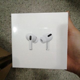 airpods pro 38台！新品、保証未開始です。(ヘッドフォン/イヤフォン)