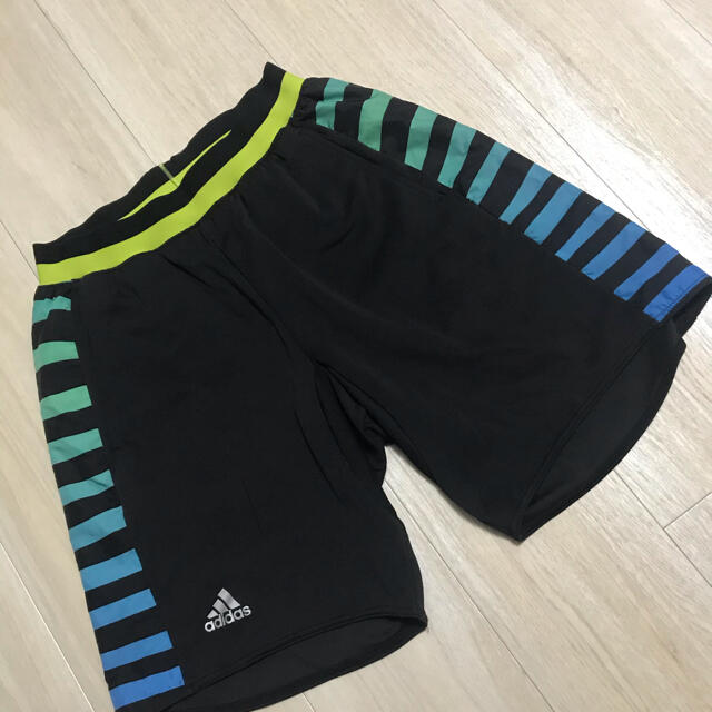 adidas ハーフパンツ  M