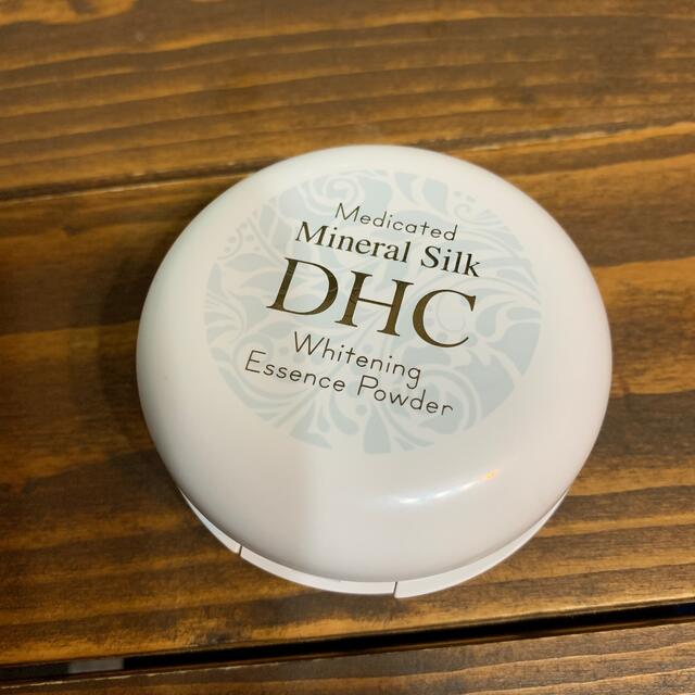 DHC(ディーエイチシー)のDHC  ホワイトニングエッセンスパウダー　ケースのみ コスメ/美容のベースメイク/化粧品(フェイスパウダー)の商品写真