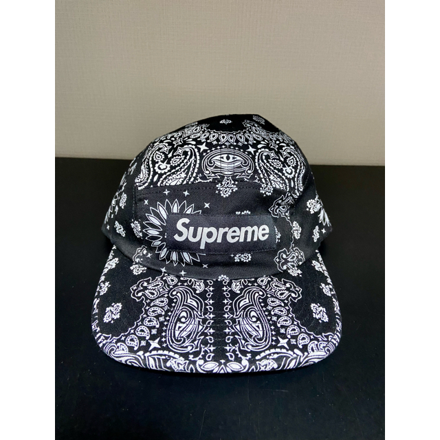 Supreme(シュプリーム)のSupreme bandana camp cap black メンズの帽子(キャップ)の商品写真