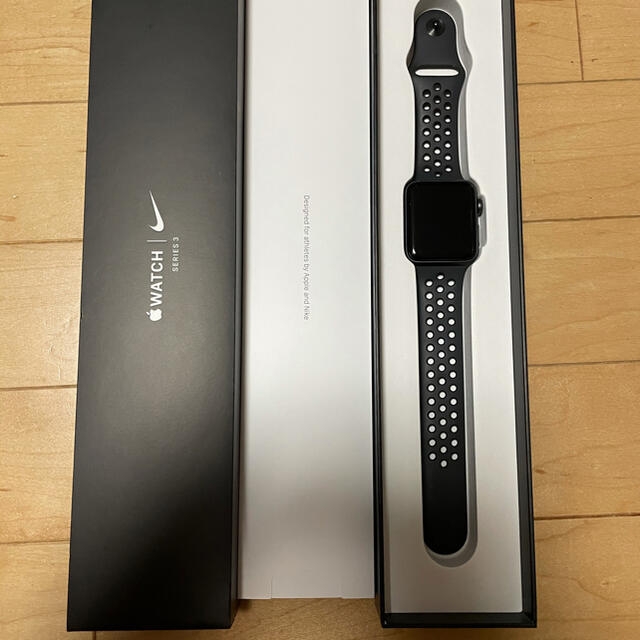 Apple Watch Nike+ Series 3（GPSモデル）- 42mm