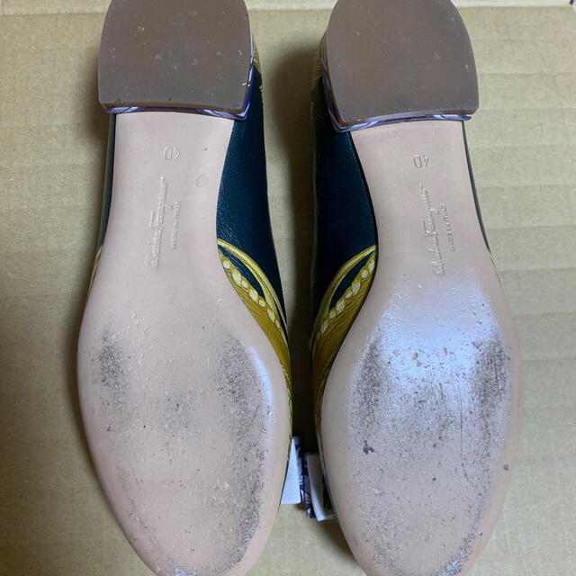 Salvatore Ferragamo(サルヴァトーレフェラガモ)のFERRAGAMO VARA バレエシューズ レディースの靴/シューズ(バレエシューズ)の商品写真