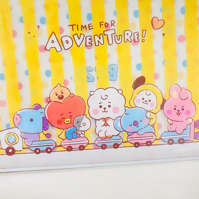 防弾少年団(BTS)(ボウダンショウネンダン)の新品　BT21 マスクケース　イエロー エンタメ/ホビーのタレントグッズ(アイドルグッズ)の商品写真