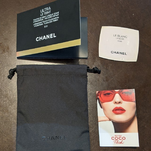 CHANEL(シャネル)のCHANEL サンプルセット ポーチ付き コスメ/美容のキット/セット(サンプル/トライアルキット)の商品写真