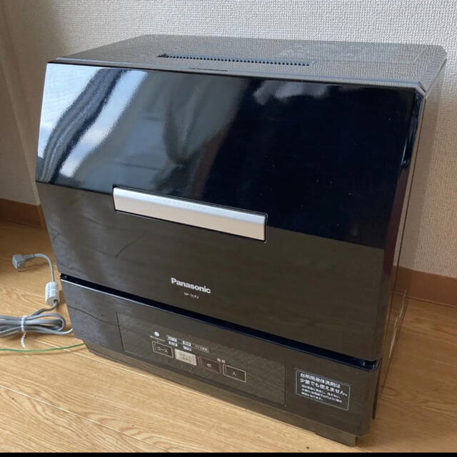 Panasonic(パナソニック)のPanasonic NP-TCR2-CK 電気食器洗い乾燥機 スマホ/家電/カメラの生活家電(食器洗い機/乾燥機)の商品写真