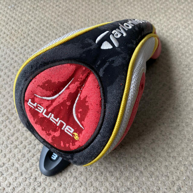 TaylorMade(テーラーメイド)のテーラメイド　バーナーフェアウェイウッドヘッドカバー スポーツ/アウトドアのゴルフ(その他)の商品写真