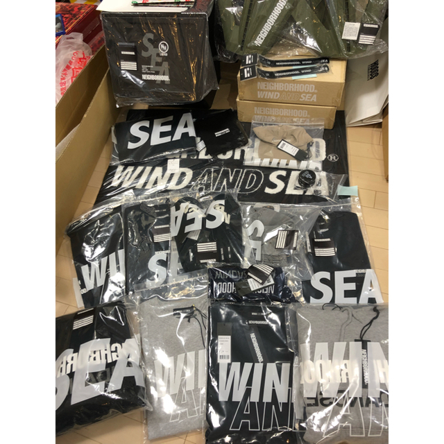 NEIGHBORHOOD WIND AND SEA C-HOODED . LS