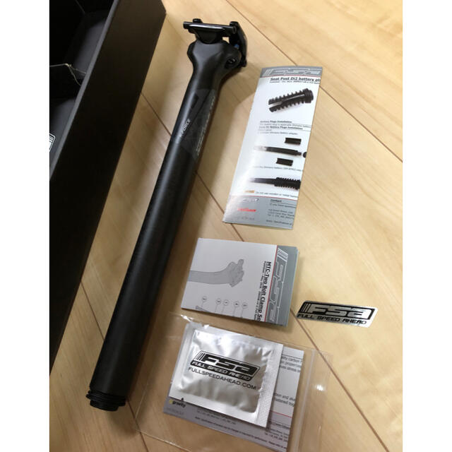 新品FSA K-Forceカーボンシートポスト31.6×350mm di2 対応 新品FSA K-Forceカーボンシートポスト31.6×350mm di2 対応