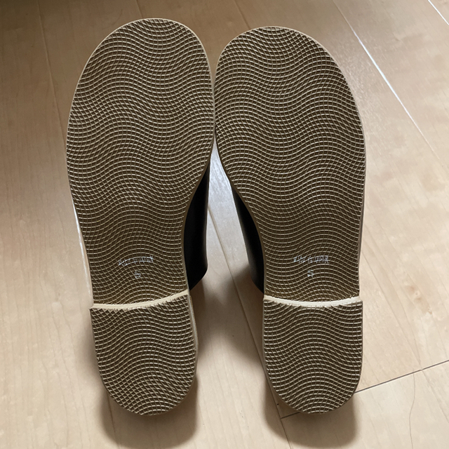 que shoes サンダル  22.5cm レディースの靴/シューズ(サンダル)の商品写真