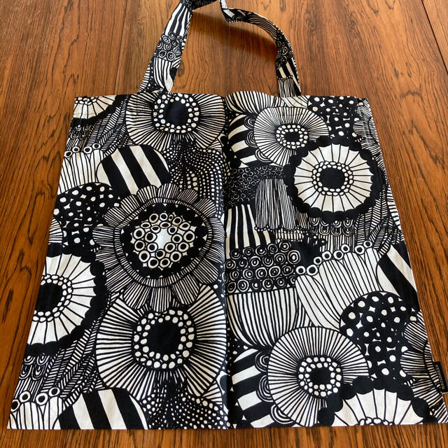 marimekko(マリメッコ)の新品　マリメッコ　marimekko エコバッグ　シイルトラプータルハ レディースのバッグ(エコバッグ)の商品写真