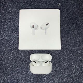 アップル(Apple)のApple AirPods Pro 美品　エアポッズプロ(ストラップ/イヤホンジャック)