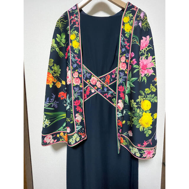 TADASHI SHOJI(タダシショウジ)のタダシショージフラワーマントロングドレス レディースのフォーマル/ドレス(ロングドレス)の商品写真