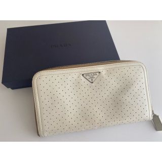 プラダ(PRADA)のプラダ 長財布 ホワイト(財布)