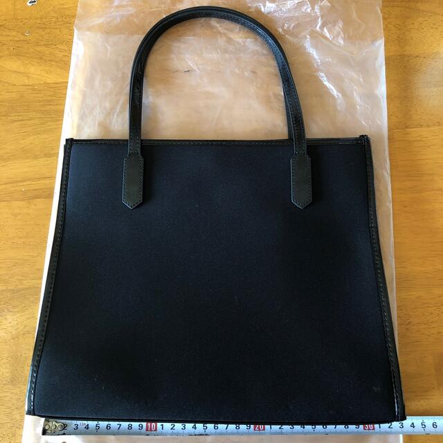 GIVENCHY - ジバンシィ パフューム バッグ 未使用の通販 by よう GIVENCHY - ジバンシィ パフューム バッグ 未使用の通販 by よう