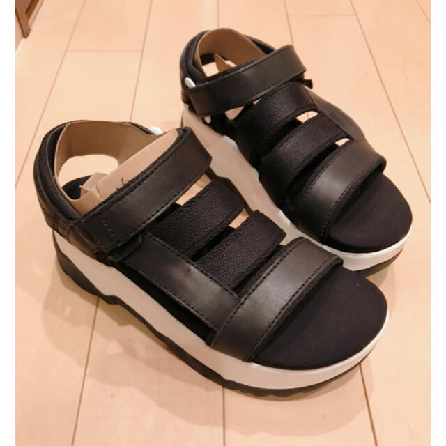 TEVA テバ ザモラ ビューティーアンドユース別注