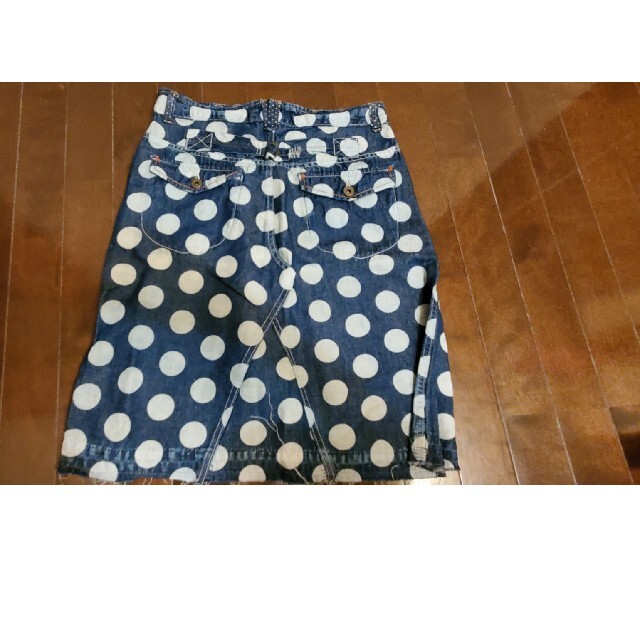 CUBE SUGAR(キューブシュガー)の水玉 ヴィンテージ デニムスカート 大き目サイズ  レディースのスカート(ひざ丈スカート)の商品写真