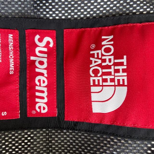 Supreme(シュプリーム)のSサイズ　supreme north face cargo jacket パーカ メンズのジャケット/アウター(ナイロンジャケット)の商品写真