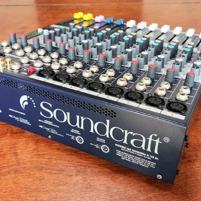 Soundcraft EFX8「硬派でエフェクトが綺麗なアナログミキサー」