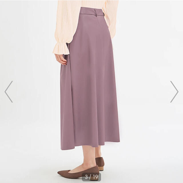 GU(ジーユー)のフェイクレザーフレアミディスカート レディースのスカート(ロングスカート)の商品写真