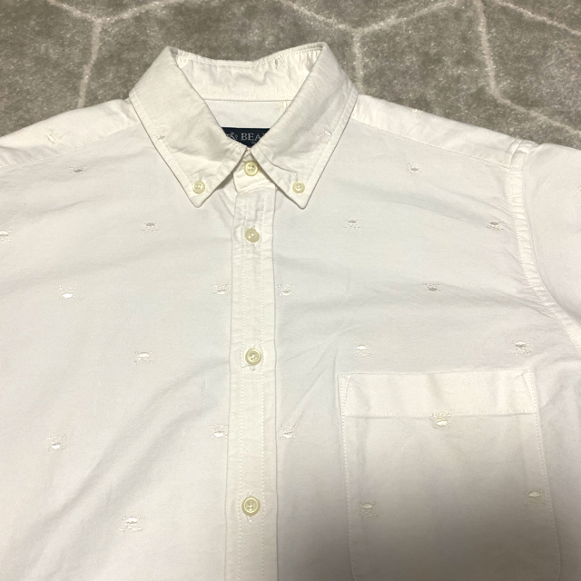 BEAMS(ビームス)のBEAMS　 半袖/シャツ/白/ドクロ刺繍入り メンズのトップス(Tシャツ/カットソー(半袖/袖なし))の商品写真