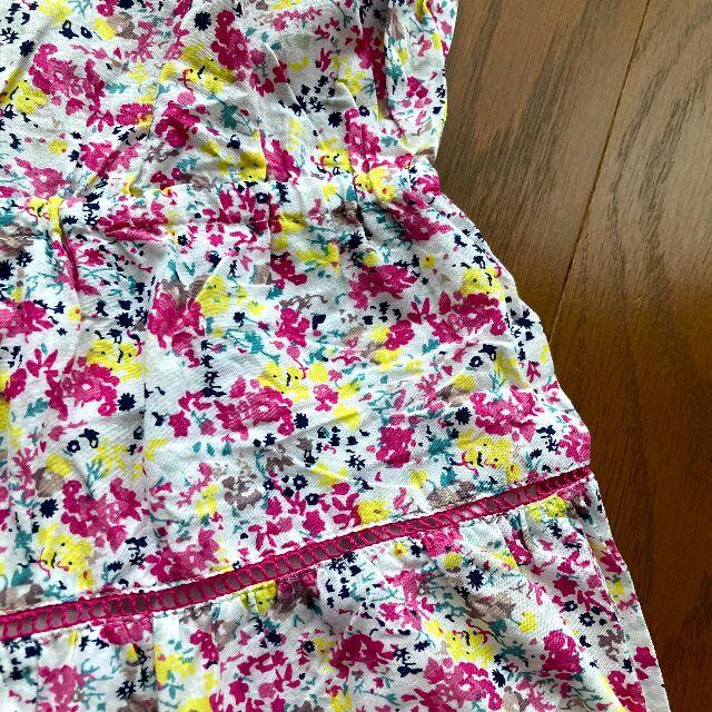 BeBe(ベベ)のBeBe 花柄　チェニック ワンピース 130cm べべ キッズ/ベビー/マタニティのキッズ服女の子用(90cm~)(ワンピース)の商品写真